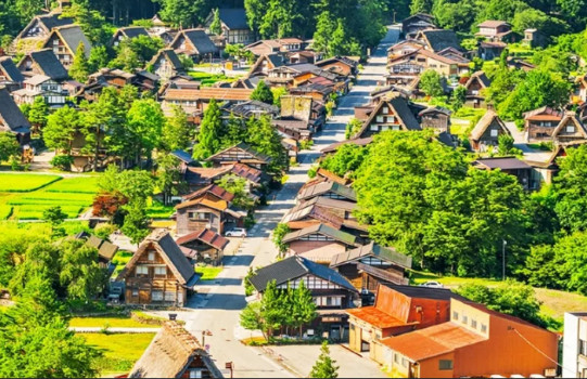 Shirakawa-go Village: A Fairytale in the Gifu Mountains