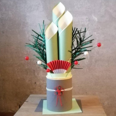 New Year's Decorations: Kadomatsu, Shimenawa, and Mochibana