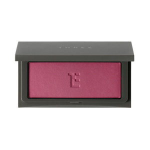 Powder Blush “Shine and Silkiness” THREE Cheeky Chic Blush